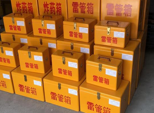 禄丰玻璃钢雷管箱的使用寿命一般是多少？